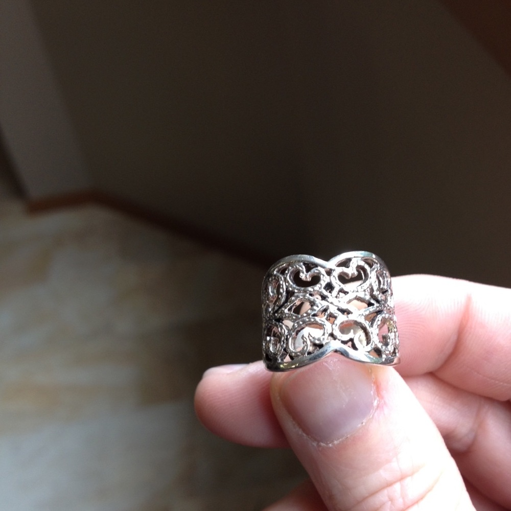 Silver Celtic -like designed ring, sz 5.5